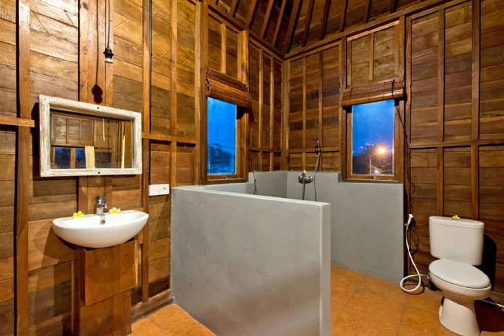 White Villa Ubud Экстерьер фото